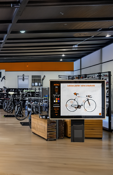 Intérieur de magasin avec borne incluant le logiciel de configuration